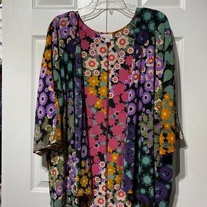 Large multicolor floral LulaRoe cover
